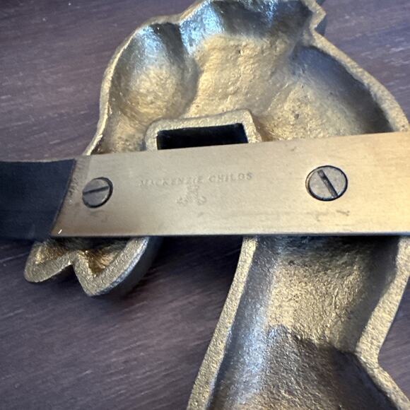 MacKenzie Childs Easter Bunny Rabbit Brass Door Hanger Wreath Holder - Picture 8 of 8